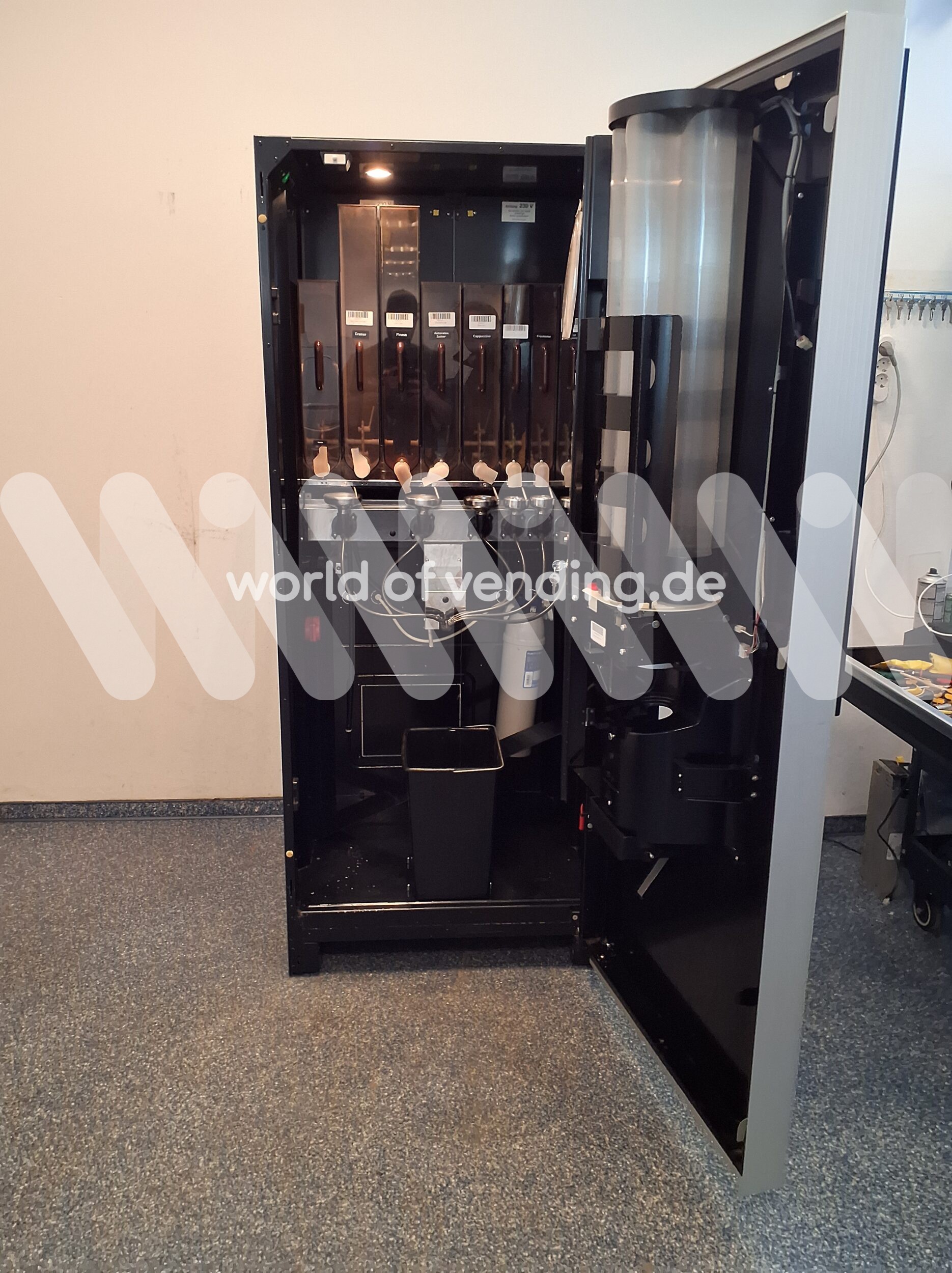 SI 8 IN - Image 3